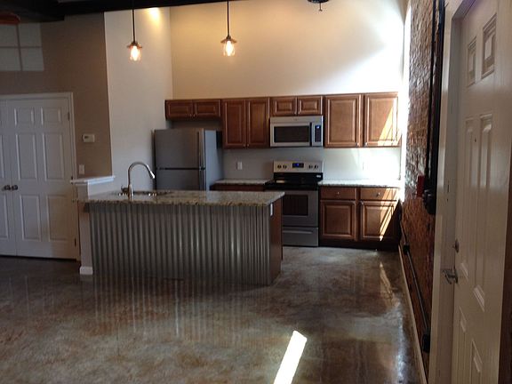 5th image of 1320 W Market St #1