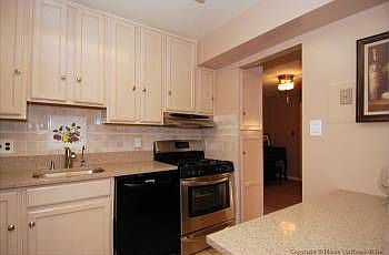 1st image of 856 College Pkwy #10