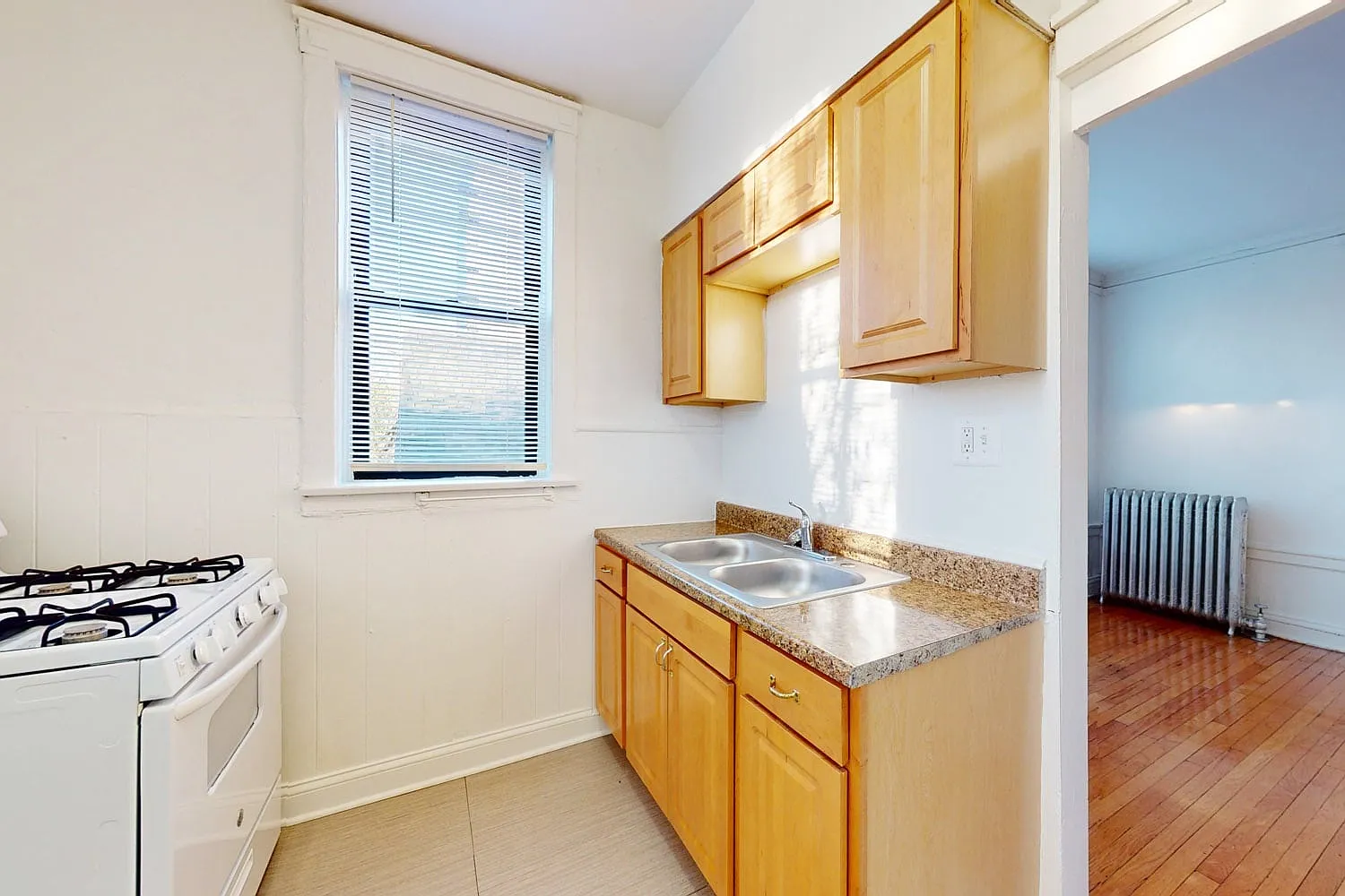 5128-5132 S. Cornell Avenue — Photo 1
