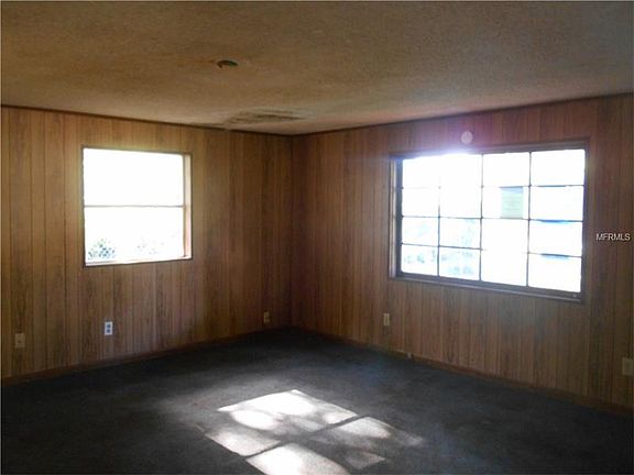4th image of 2518 Tanglewood St