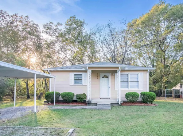 611 Bethel St NE, Hartselle, AL 35640