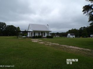 269 Lumpkin Rd, Carriere, MS 39426