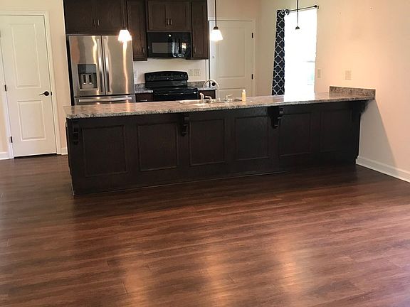 5th image of 2606 N Sherwood Dr