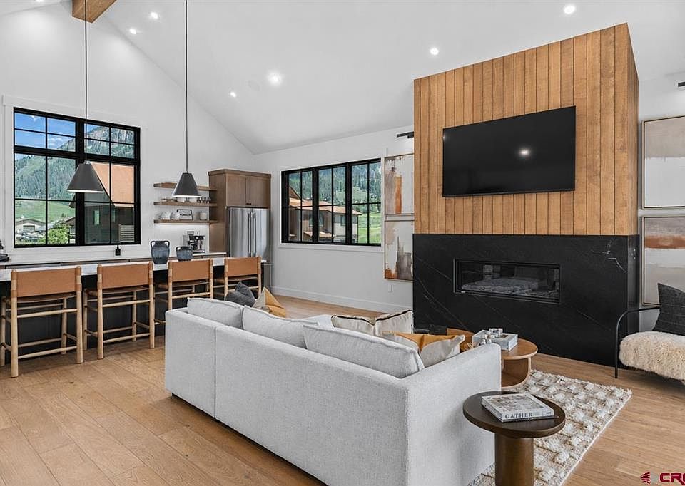 1st image of 161 Alpine Court