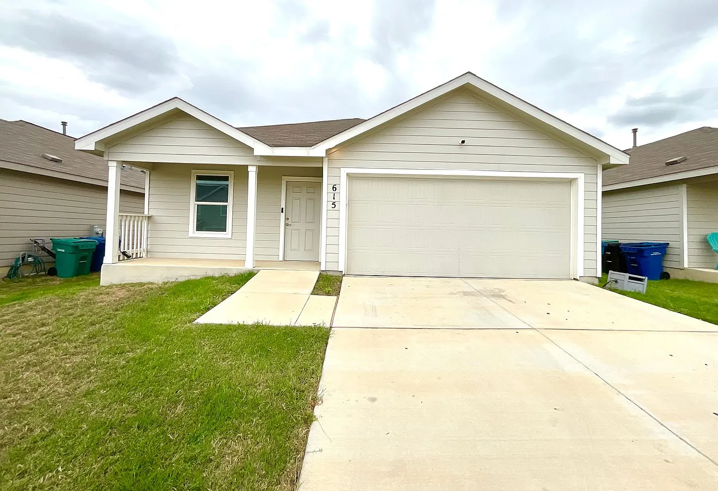 Move-In Ready Gem with Full Appliances, Solar Panels & Resort-Style Amenities! — Photo 1