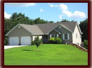 30686 Kountryside Rd, Macon, MO 63552