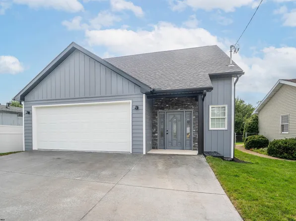 403 Corona Dr, Morgantown, WV 26508