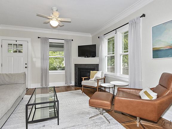 5th image of 317 Prairie Ave