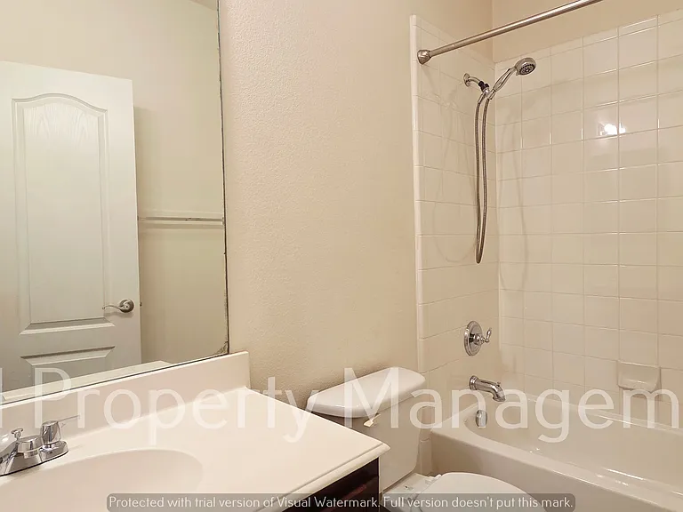 3676 Vienna St — Photo 23
