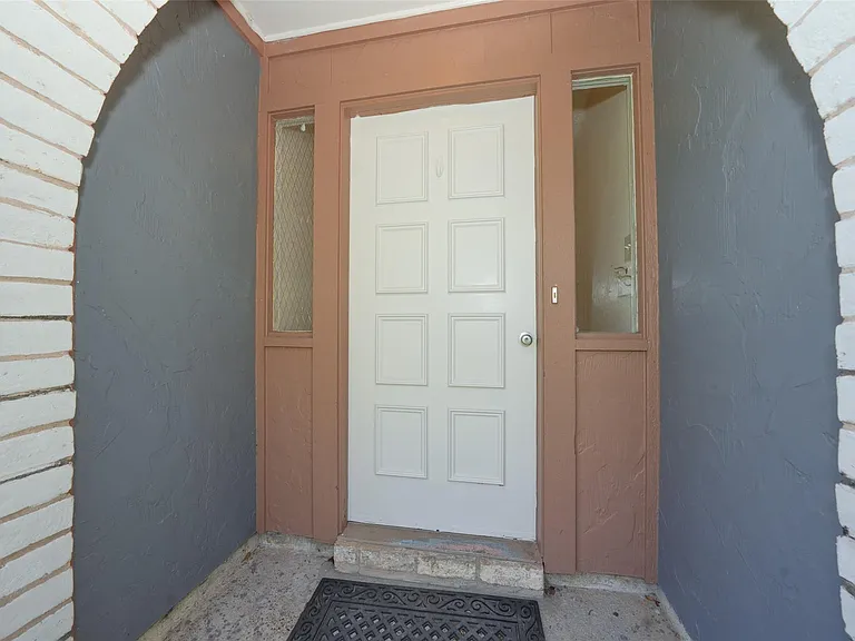 5375 Little John Ln — Photo 3