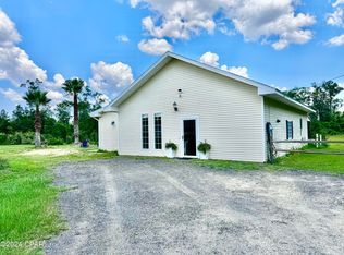 11815 Gardenia St, Fountain, FL 32438