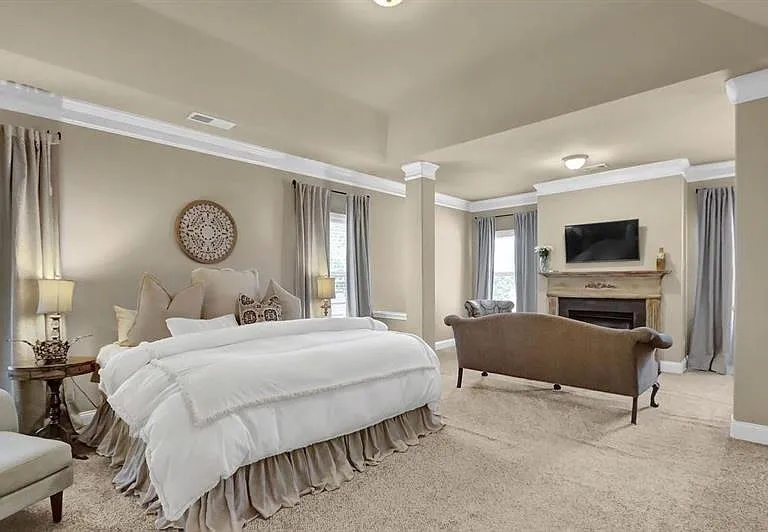4960 Wilshire Xing — Photo 28