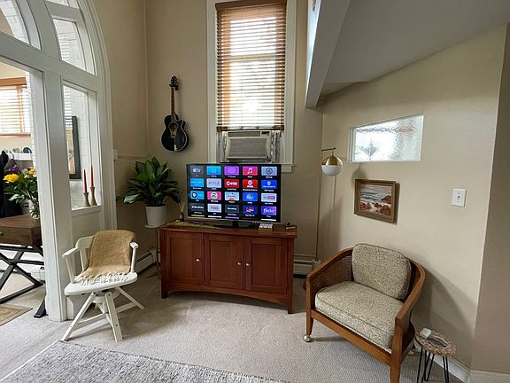 4th image of 108 W Byers Pl APT 101