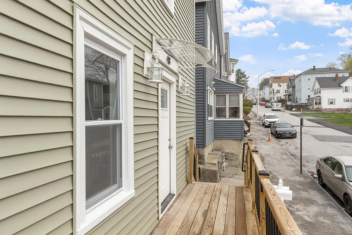 Building Photo - 48 Esther St #1