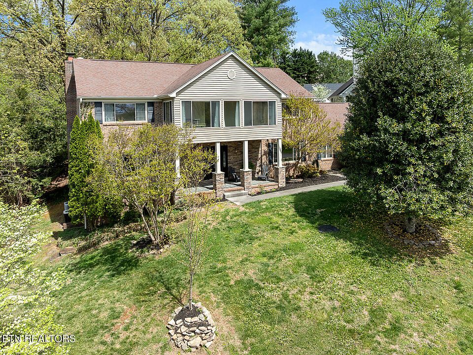 1st image of 429 Sugarwood Dr