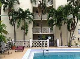 4th image of 600 NE 25th St APT 64