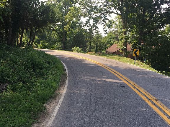 5th image of 510 S Fort Dr