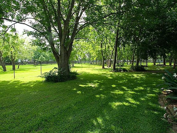 4th image of 314 Palomino Ln