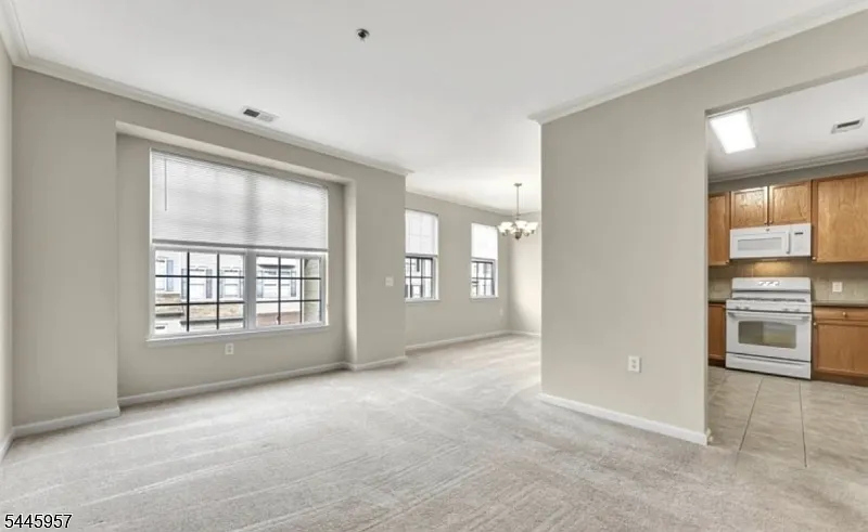 2 bed, 2.0 bath, $2,550 — Photo 2