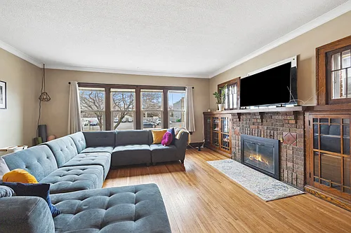 4544 Bryant Ave S Photo 1