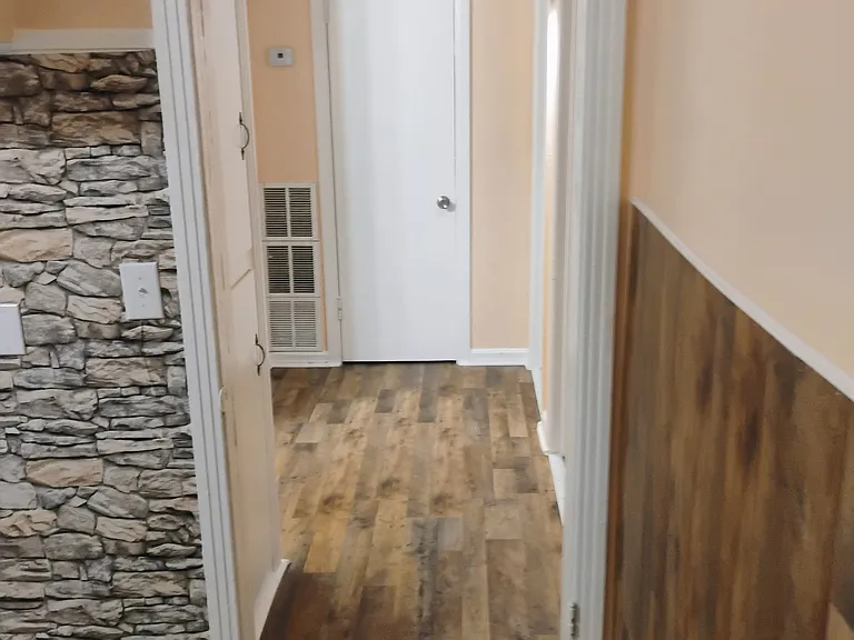 1304 Travis Rd — Photo 6