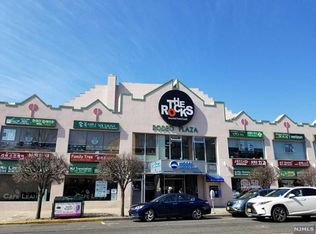 225 Broad Ave, Palisades Park, NJ 07650