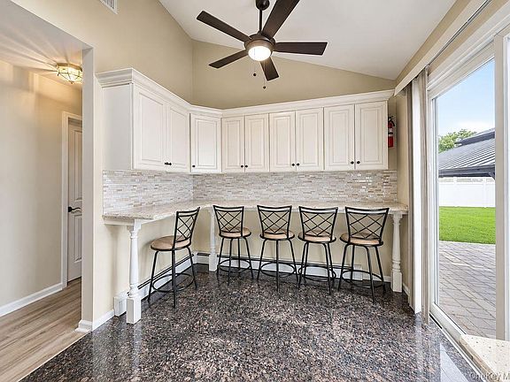 4th image of 31 Westwood Drive