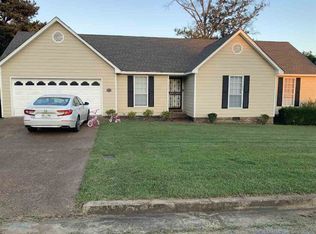 1014 Whitley St, Covington, TN 38019