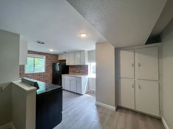 905 16th St #1/2, Greeley, CO 80631