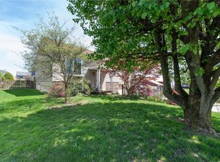 502 Crestview Dr, Scottdale, PA 15683
