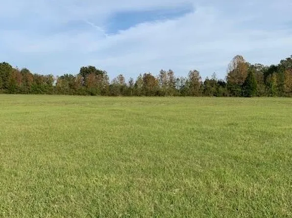 Champion Cir, Water Valley, MS 38965