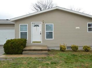 801 S Birch St, Butler, MO 64730