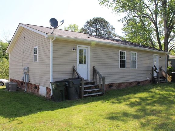 3rd image of 919 Goshen St