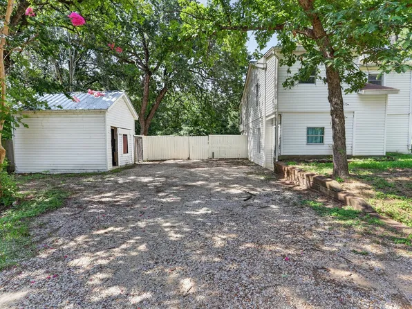 7239 Alcove St, Azle, TX 76020