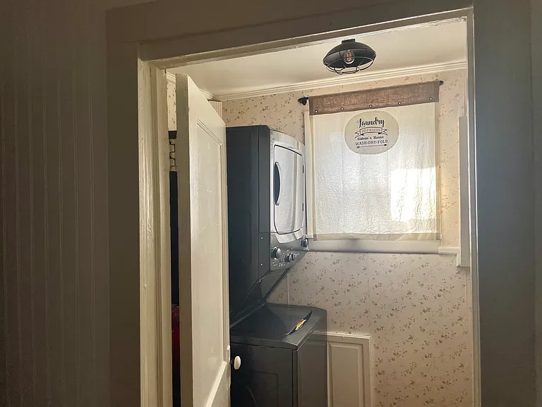 315 S Margin St — Photo 55