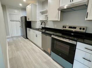 206-208 West 34th Street - 3W, Kansas City, MO 64111