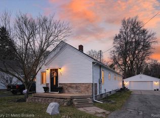 5501 Potter Rd, Flint, MI 48506