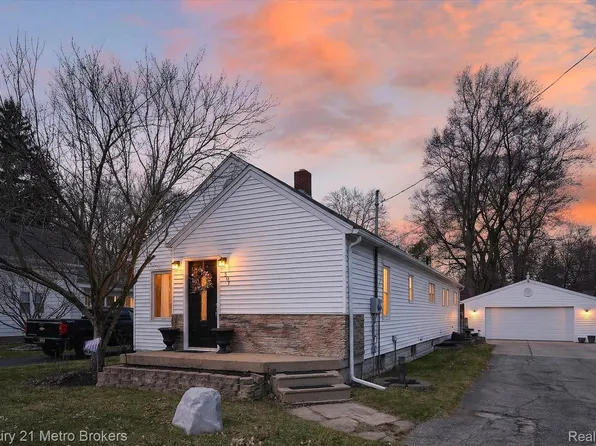 5501 Potter Rd, Flint, MI 48506