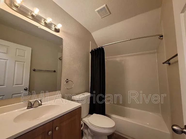 8924 Sutters Gold Dr — Photo 14
