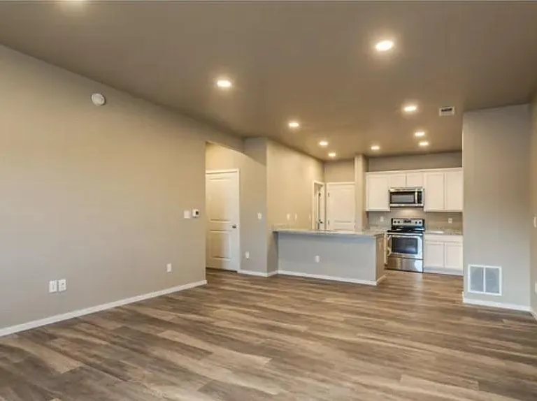 3653 Ronald Reagan Ave — Photo 2