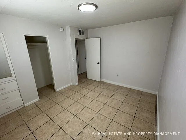 1405 W Clarendon Ave #1 — Photo 15