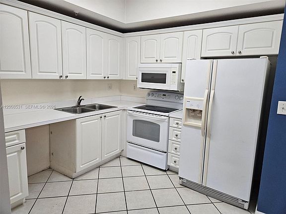 5th image of 3500 Coral Way APT 510