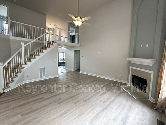 3rd image of 652 Westminster Reach