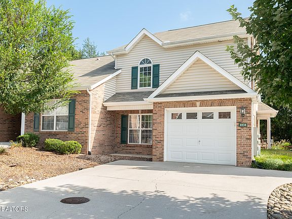 2nd image of 6938 La Christa Way