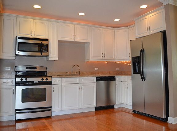2nd image of 8907 Golfview Dr