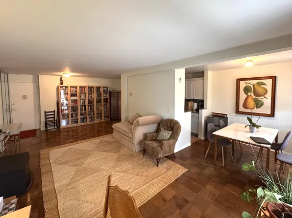 25 Stewart Place #612, Mount Kisco, NY 10549