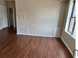7902 S Drexel Ave #204, Chicago, IL 60619