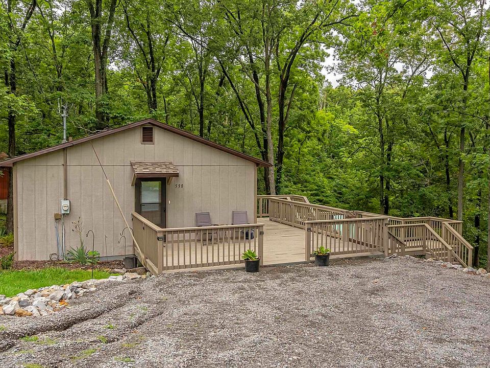 1st image of 590 Marina Cir