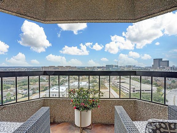 3rd image of 2001 Holcombe Blvd Unit 1405