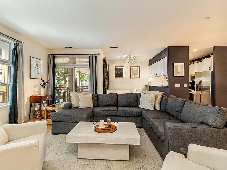 1915 N Water St #108 — Photo 3